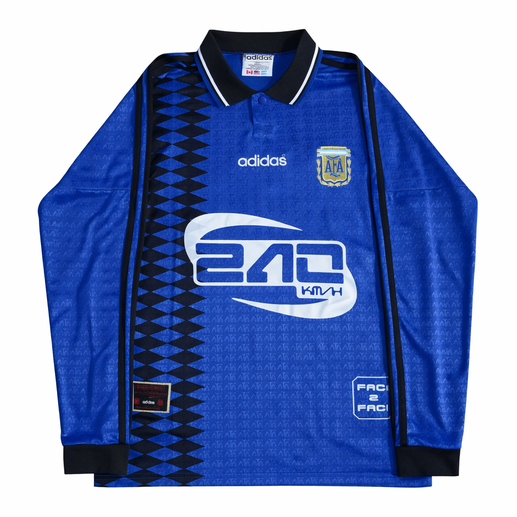 ADRIÁN MILLS x ARGENTINA